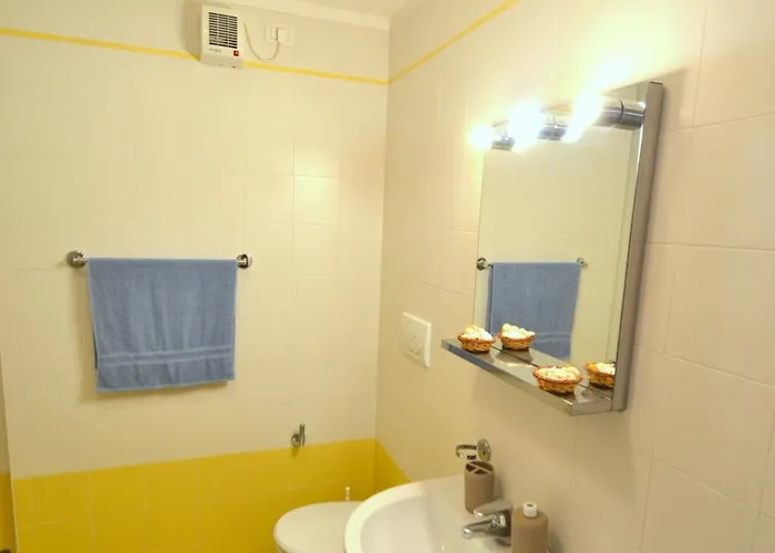 Luminous Flat 80m From The - Beahost Διαμέρισμα Μπιμπιόνε