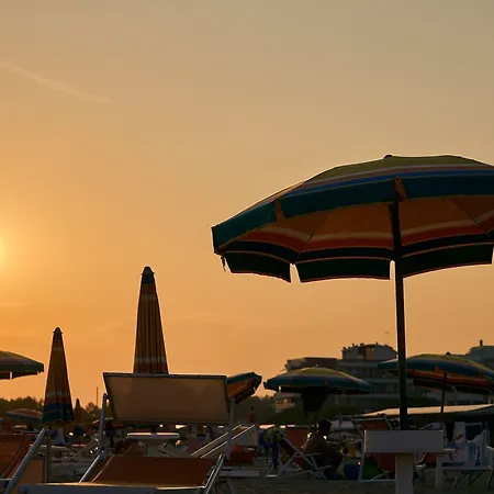 Luminous Flat 80m From The - Beahost *