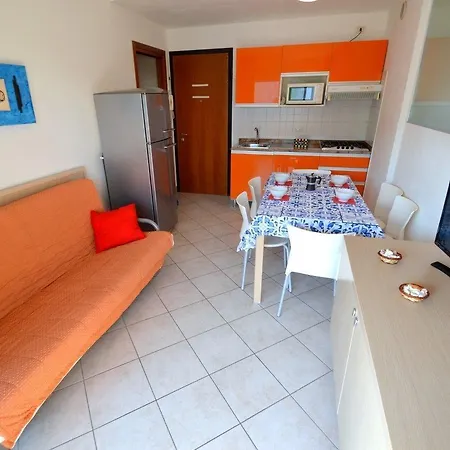 Luminous Flat 80m From The - Beahost
