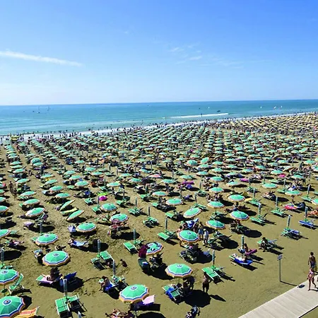 Luminous Flat 80m From The - Beahost Apartment Bibione